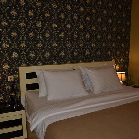 Vere Corner Hotel Tbilisi Eksteriør billede