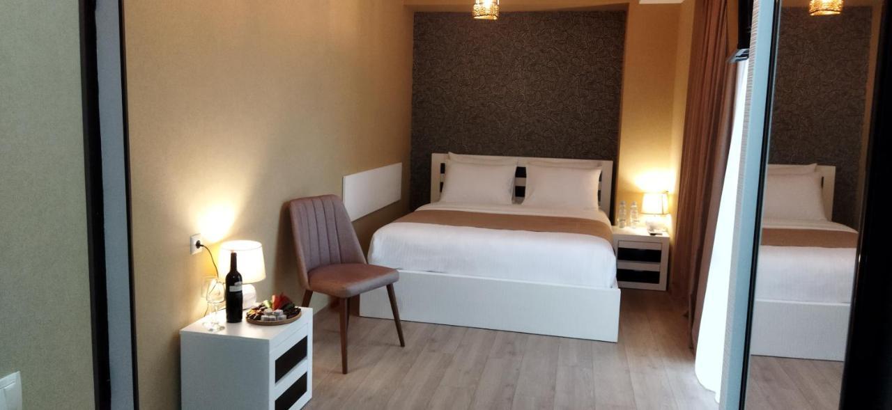 Vere Corner Hotel Tbilisi Eksteriør billede